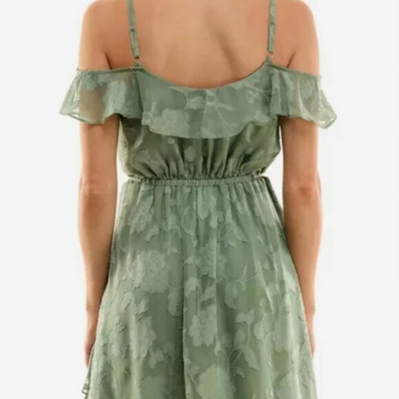 EUC XL Juniors' Floral-jacquard Cold-shoulder Ruffle Dress In Sage - Picture 3 of 3